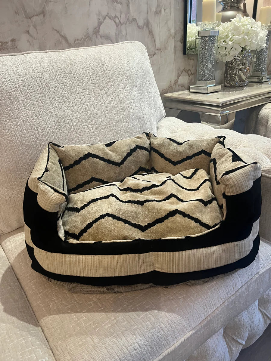 Cream And Black Striped Zig Zag Dog Bed