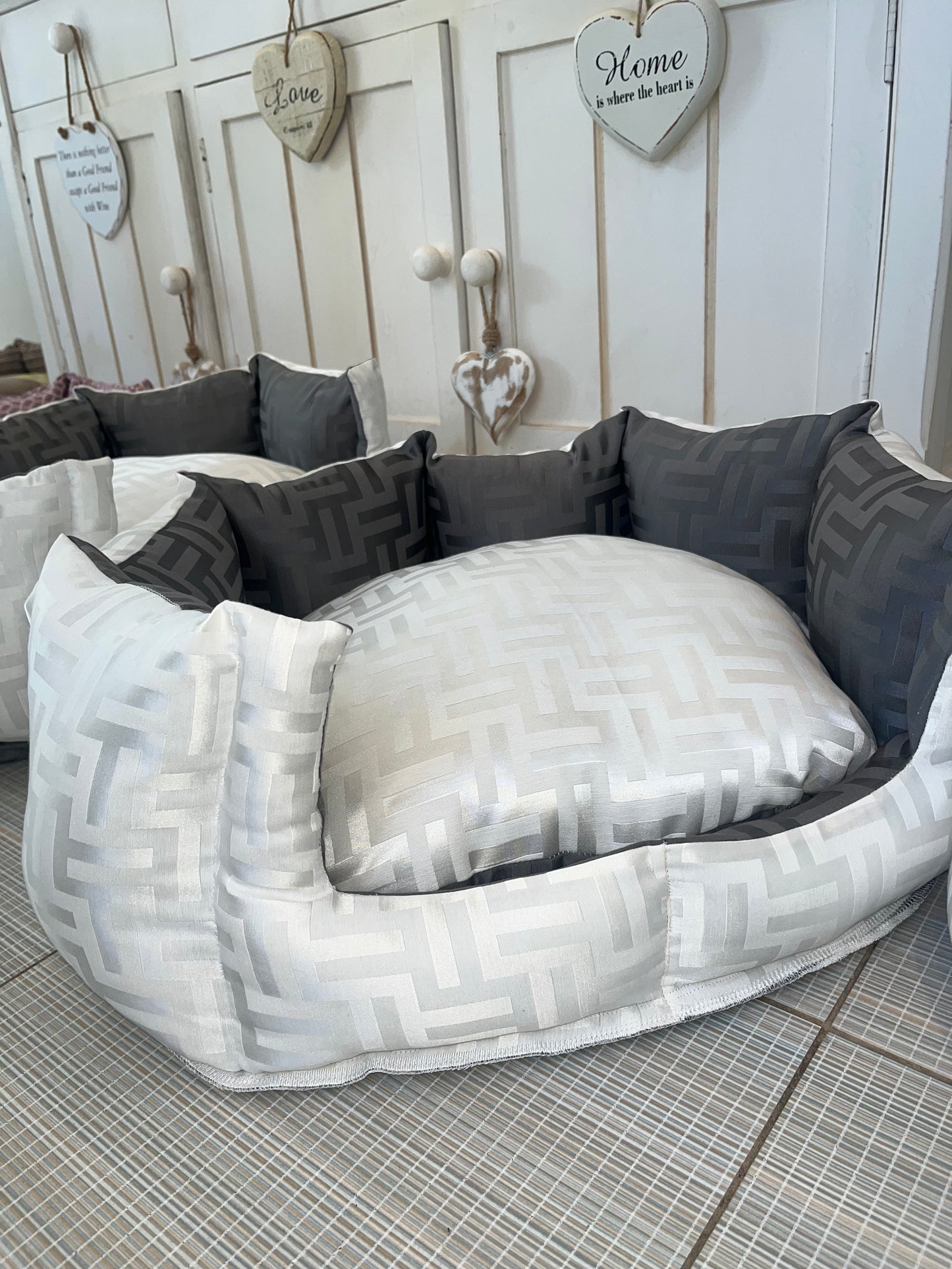 FF White And Grey Reversible Dog Bed